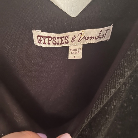 Gypsies & Moondust Black Sparkly Tank - Picture 2 of 5